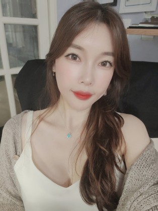 Streamer Profile Picture